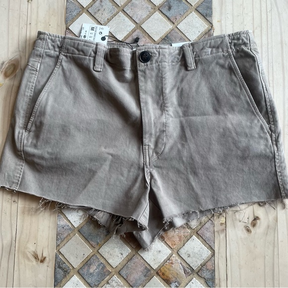Zara NWT High Waisted ‘The Raw Hem Short’ - Picture 6 of 11